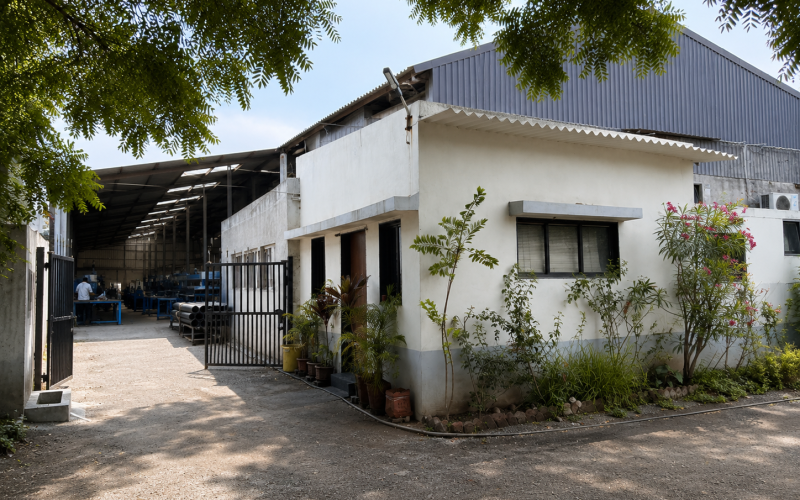 FACTORY PHOTO 1